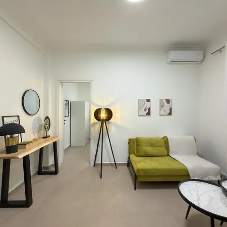 Phaedrus Living Ivory Daire Selanik